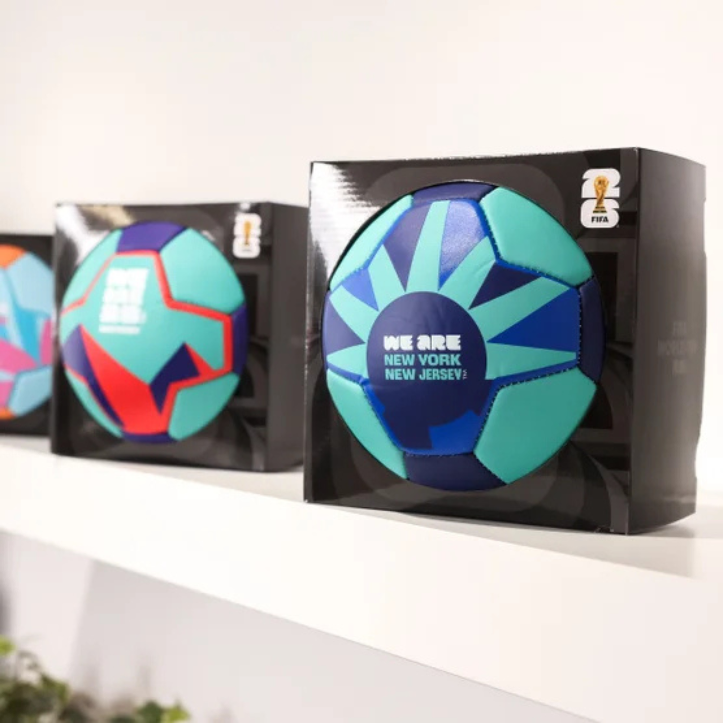 FIFA - Ensemble de 16 Ballons de Football de Collection Villes Hôtes-Host-City-Collectible-Soccer-Ball-Set-1872202