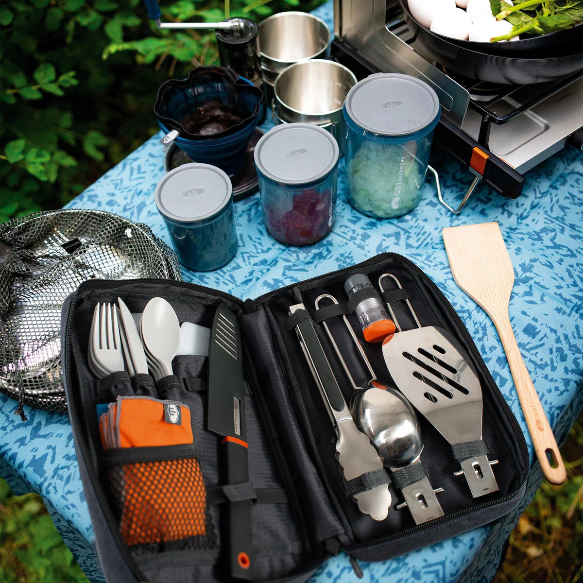 GSI OUTDOORS - Ensemble de Cuisine de Camping de 21 Pièces-camp-kithcne-set-pieces-costco-8189459-6