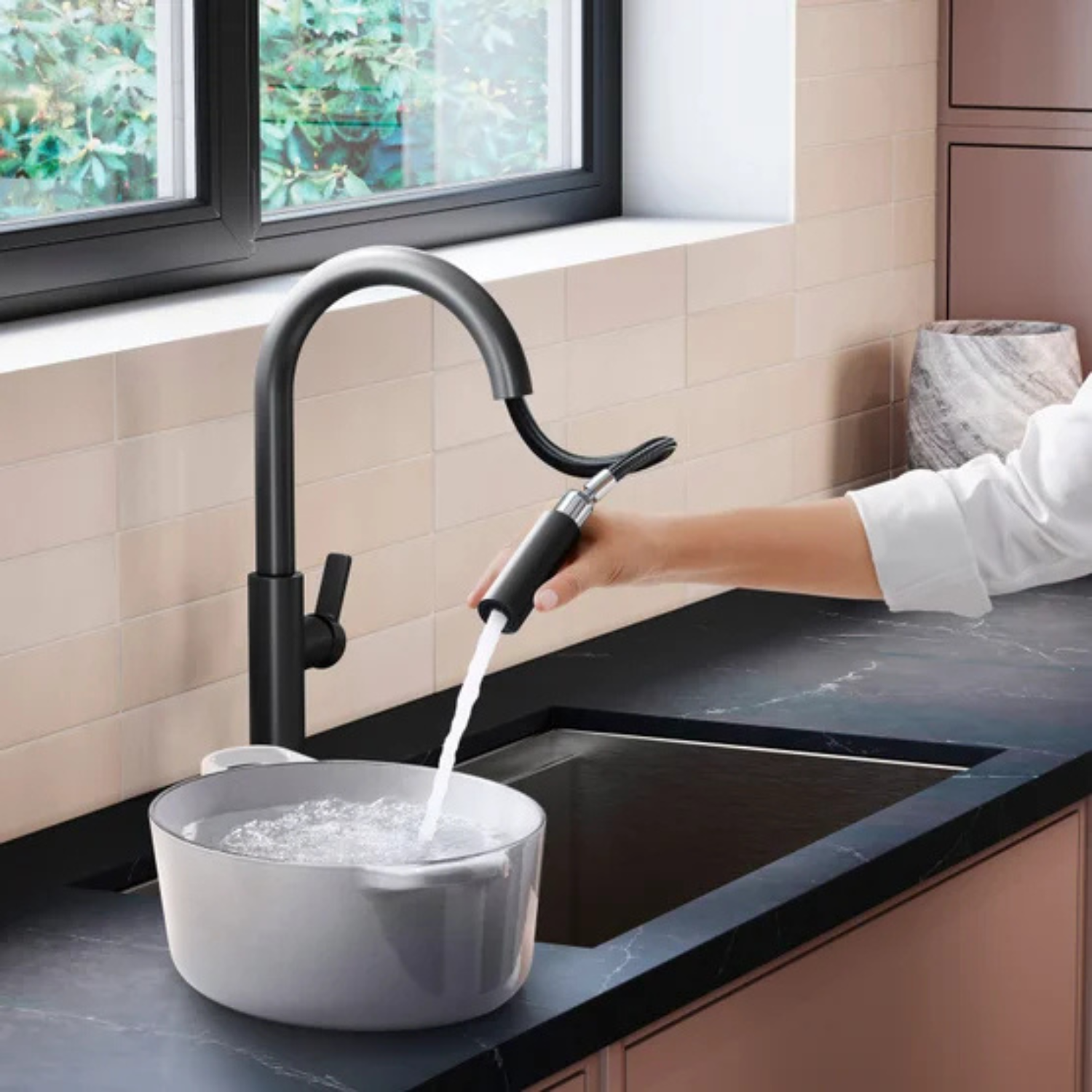 KOHLER - Robinet de Cuisine Rétractable Rodean-pull-down-kitchen-faucet-costco-mat-black-matte-noir-costco-1806389-6