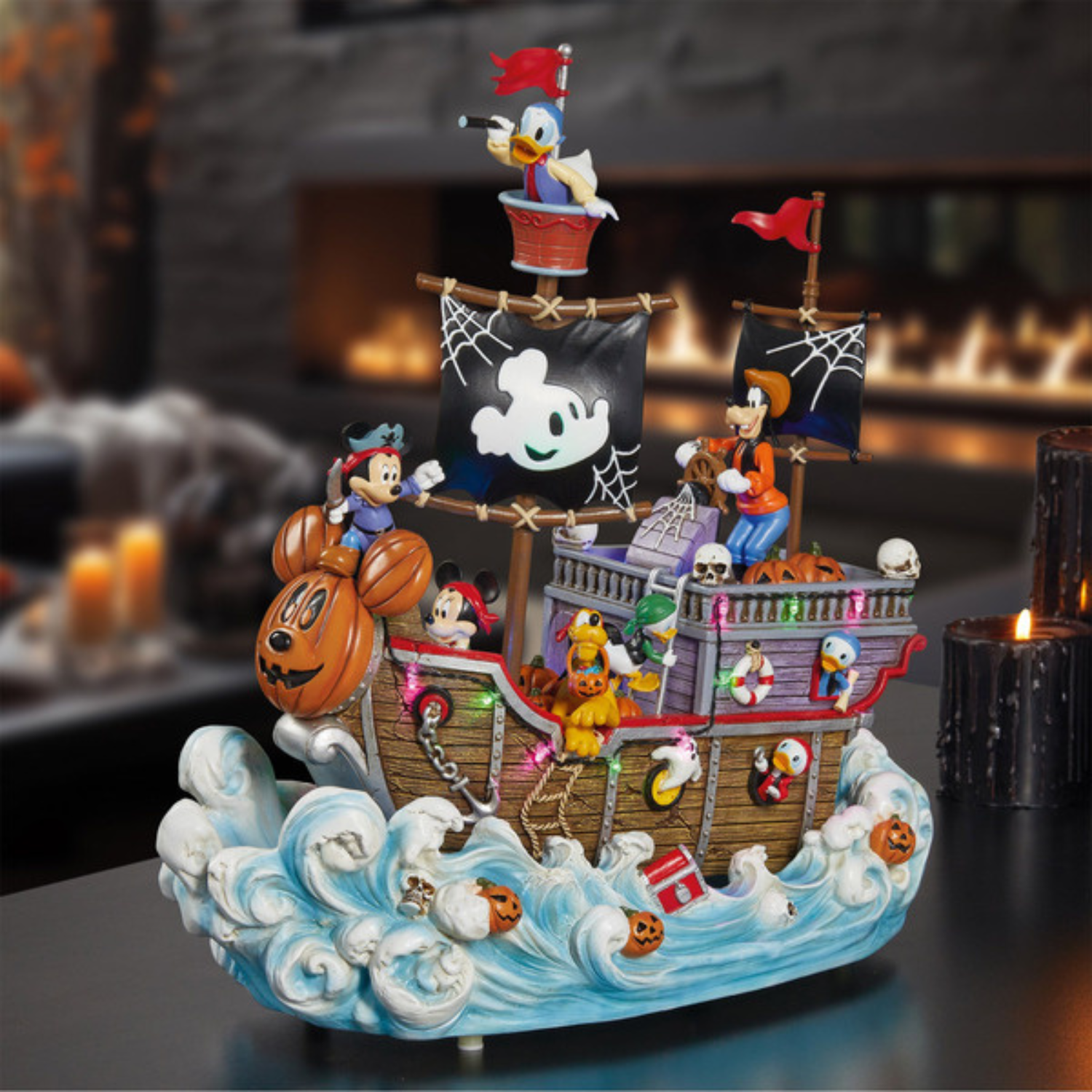 DISNEY - Bateau de Pirate animé avec Lumières et Musique-Halloween-animated-pirate-ship-with-lights-and-music-1784945