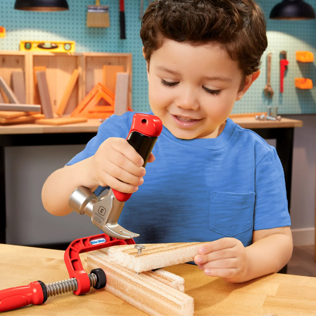 LITTLE TIKES - Ensemble de Maitre-Charpentier Creative Construction-master-carpenter-set-costco-1851465-7