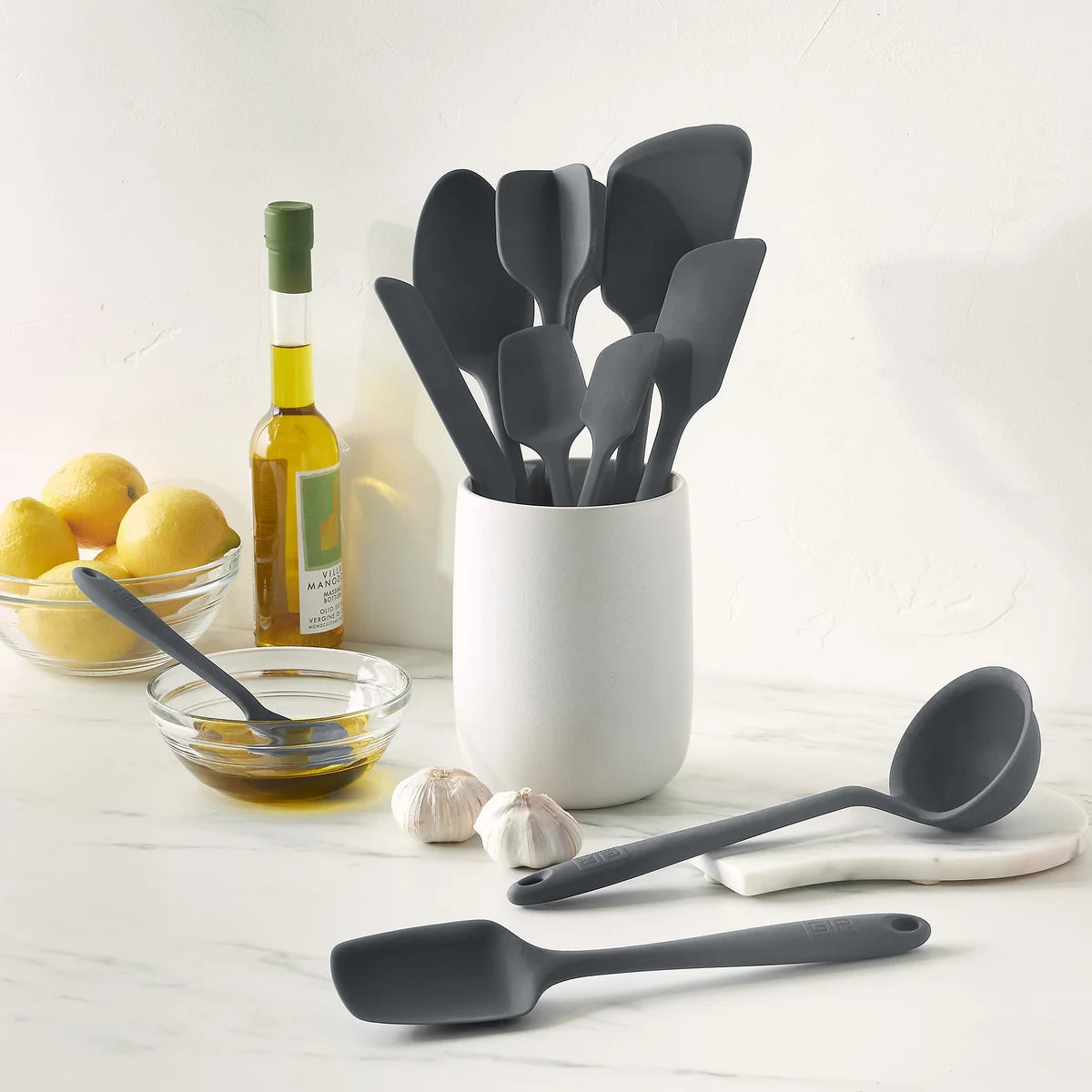 GIR ESSENTIALS - Ensemble de 10 Ustensiles en Silicone-piece-silicone-utensil-set-costco-1839700-gris-grey-2