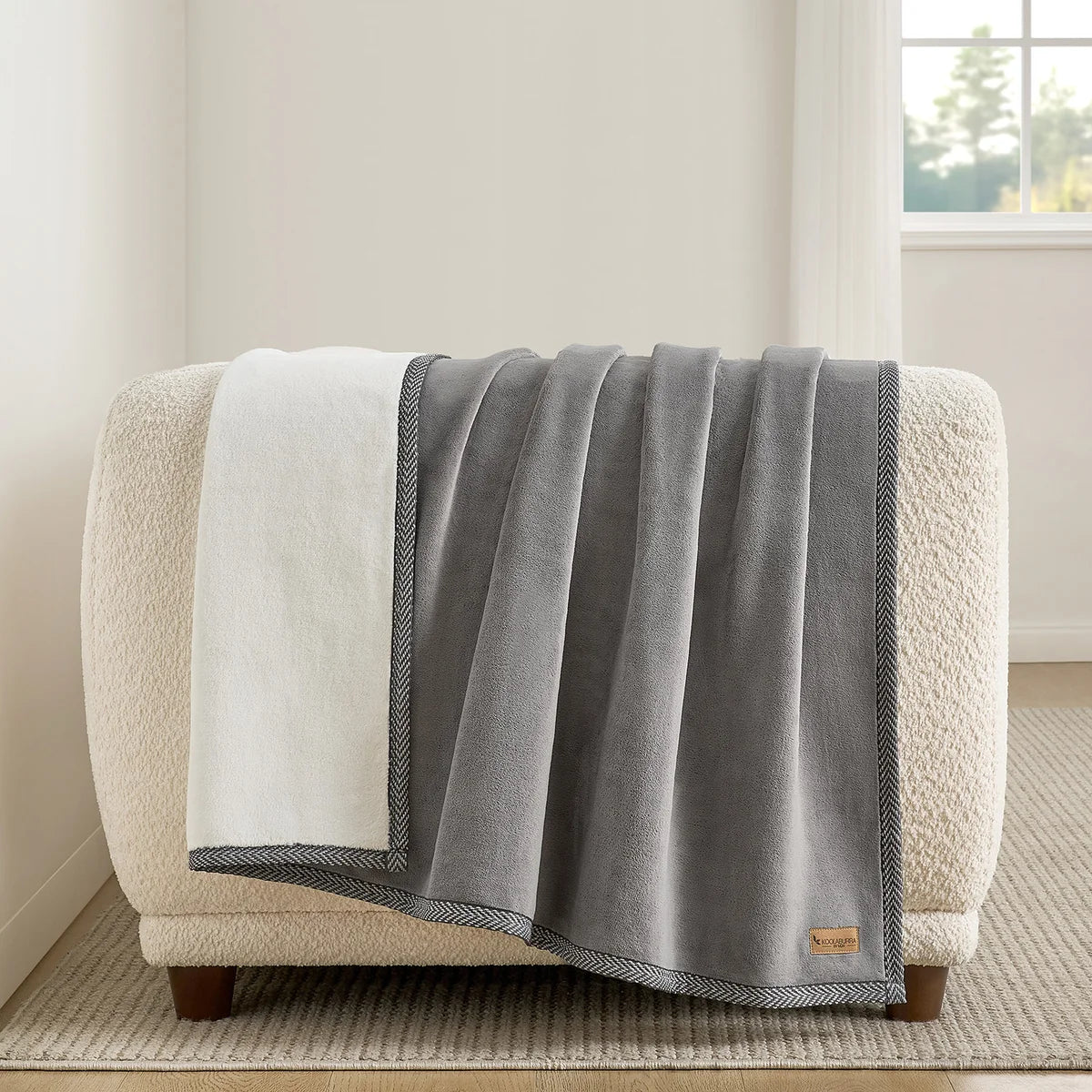 KOOLABURRA BY UGG - Jeté-throw-costco-8777000-gris-grey-3