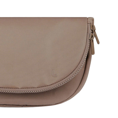 lolë-sac-bandoulière-crossbody-bag-12