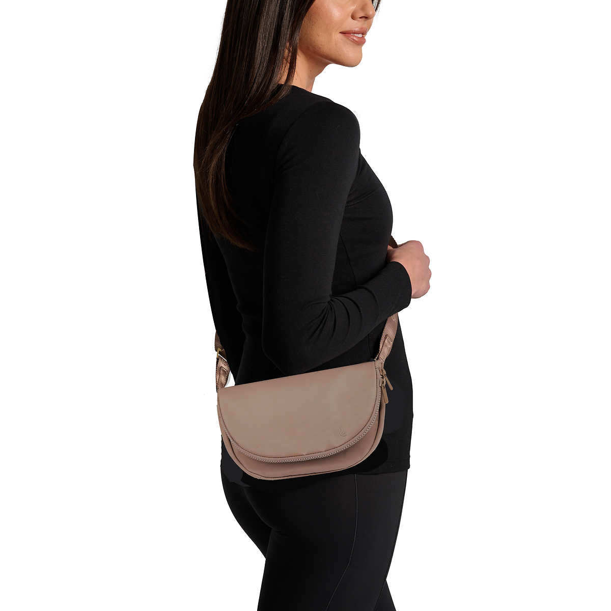 lolë-sac-bandoulière-crossbody-bag-13