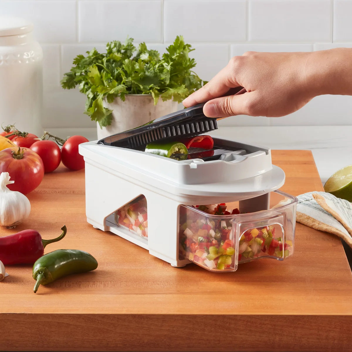 MIU - Hachoir à Légumes et Trancheuse, 11 Pièces-vegetable-chopper-and-slicer-costco-piece-1968698