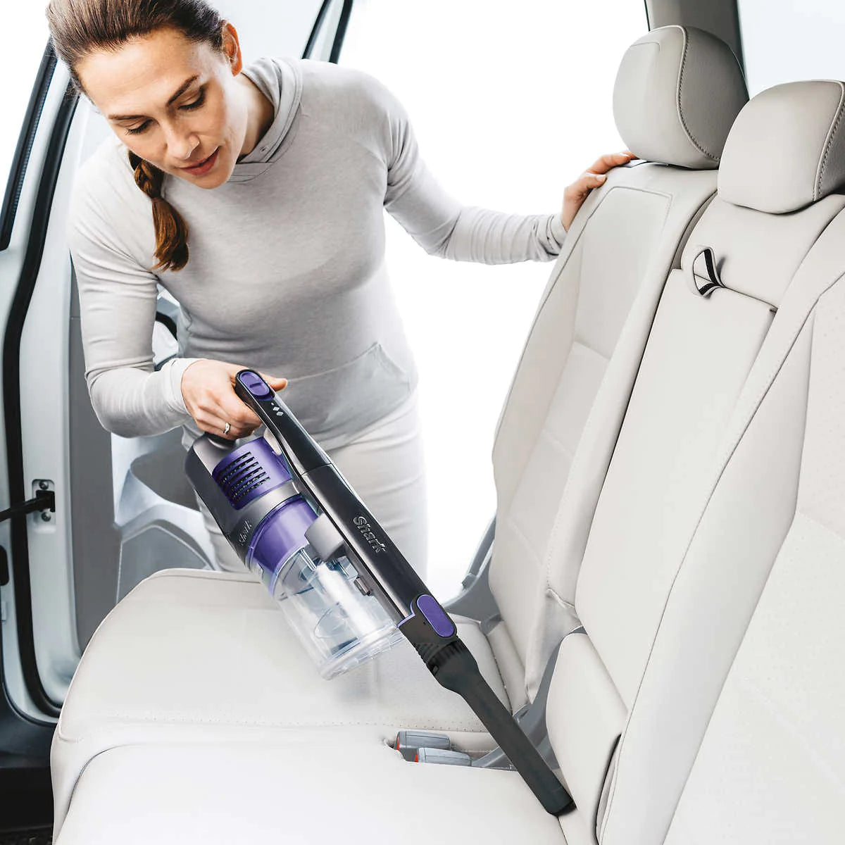 shark-aspirateur-balai-sans-fil-pet-plus-cordless-4